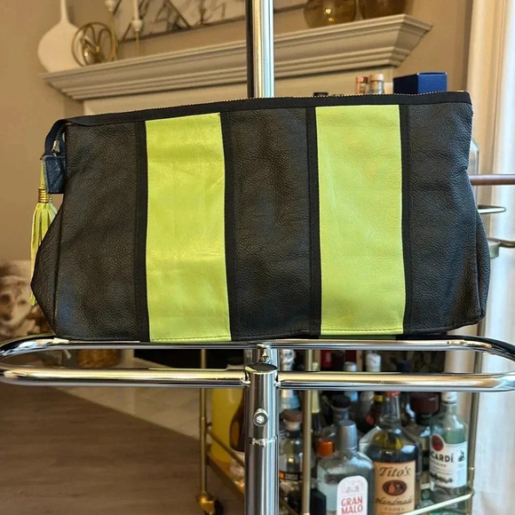 Handmade Handbags - Brand New Leather Clutch
Lime Green with Black